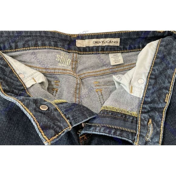 DKNY SOHO Dark Wash Slight Bootcut Jeans  32” - Picture 5 of 5